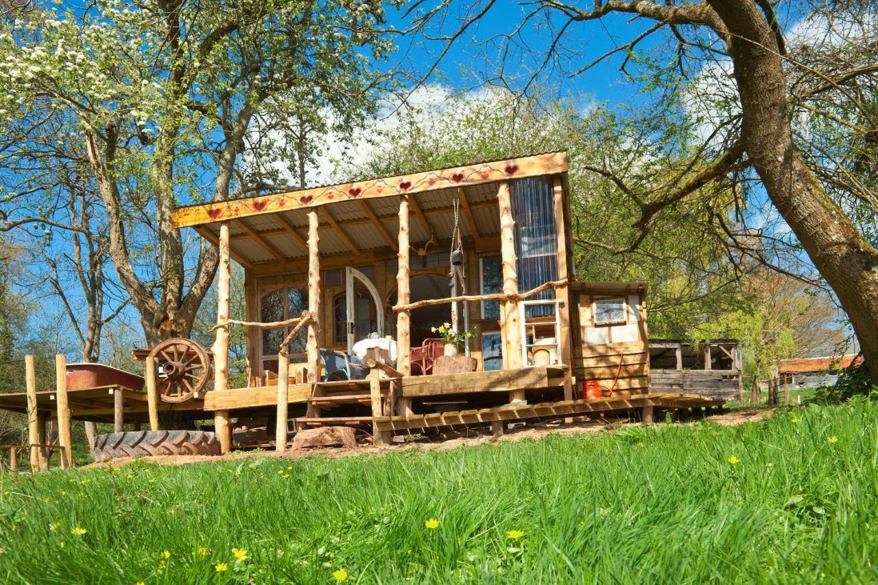New Inn Brilley Whitney ภายนอก รูปภาพ
