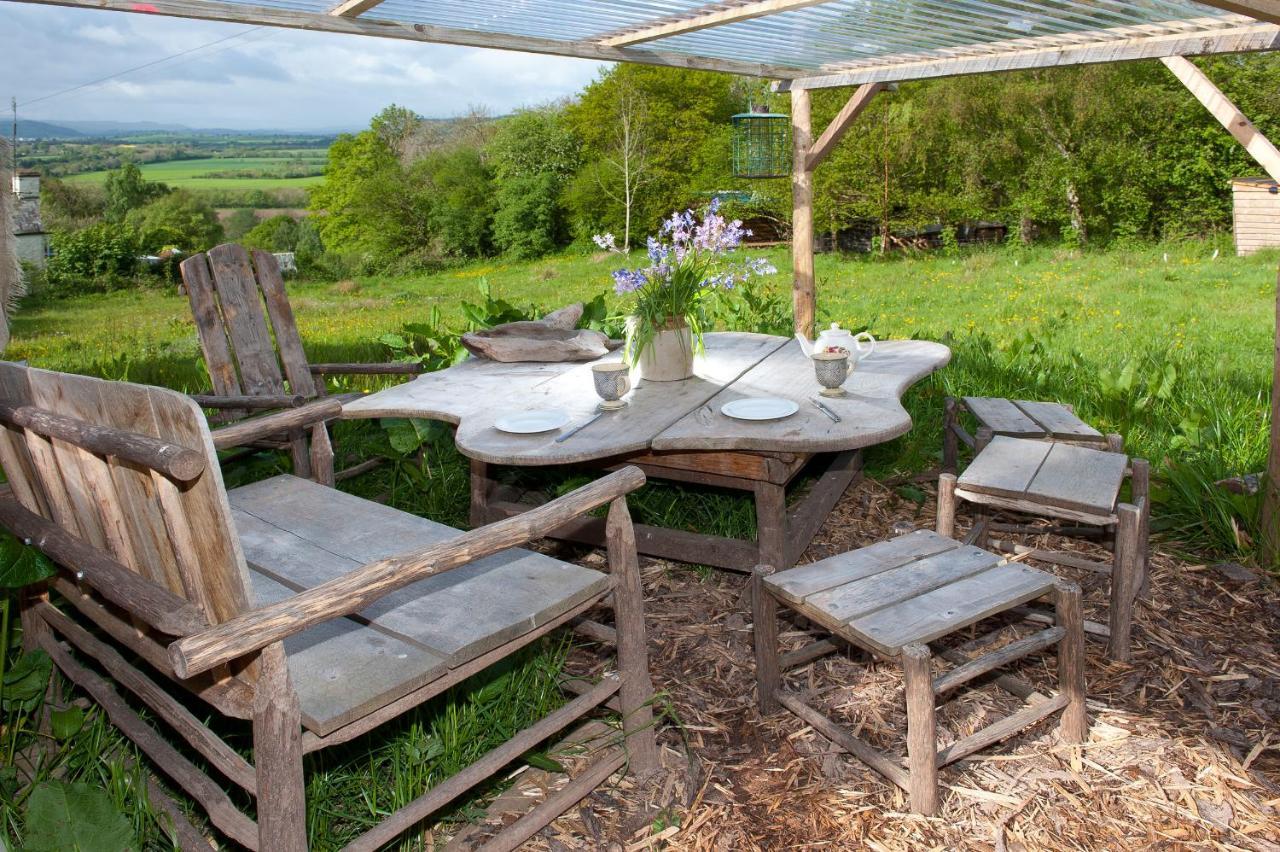 New Inn Brilley Whitney ภายนอก รูปภาพ